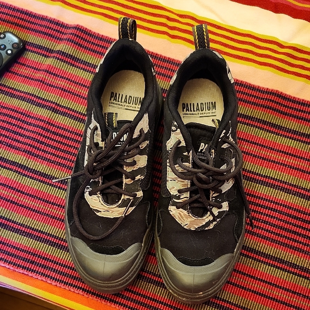 Palladium Black and Gray Sneakers - Picture 2 of 5